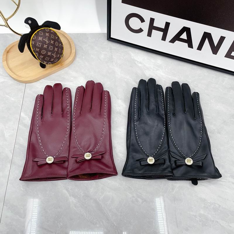 Miumiu Gloves dx03